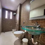 Hotel Lee International