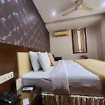 Hotel Lee International