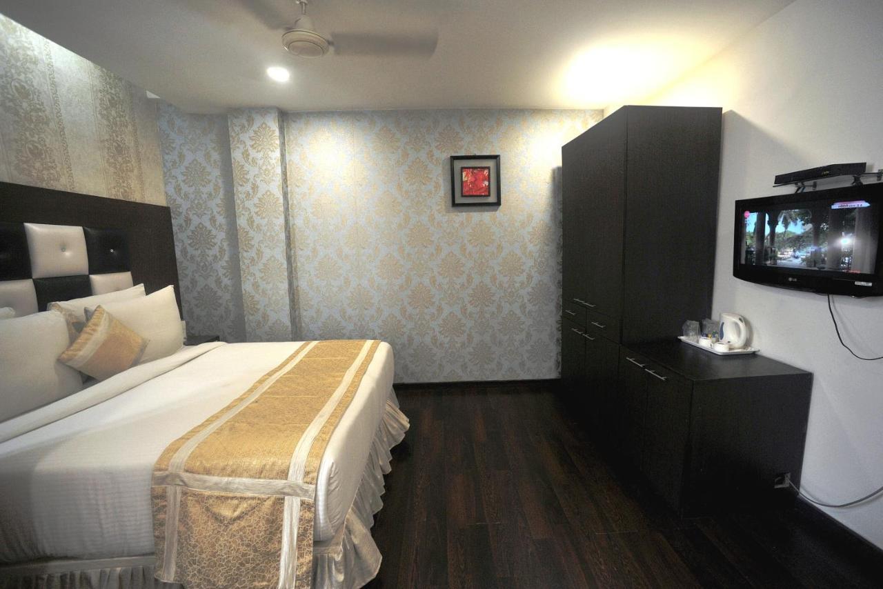Hotel Lee International Kolkata