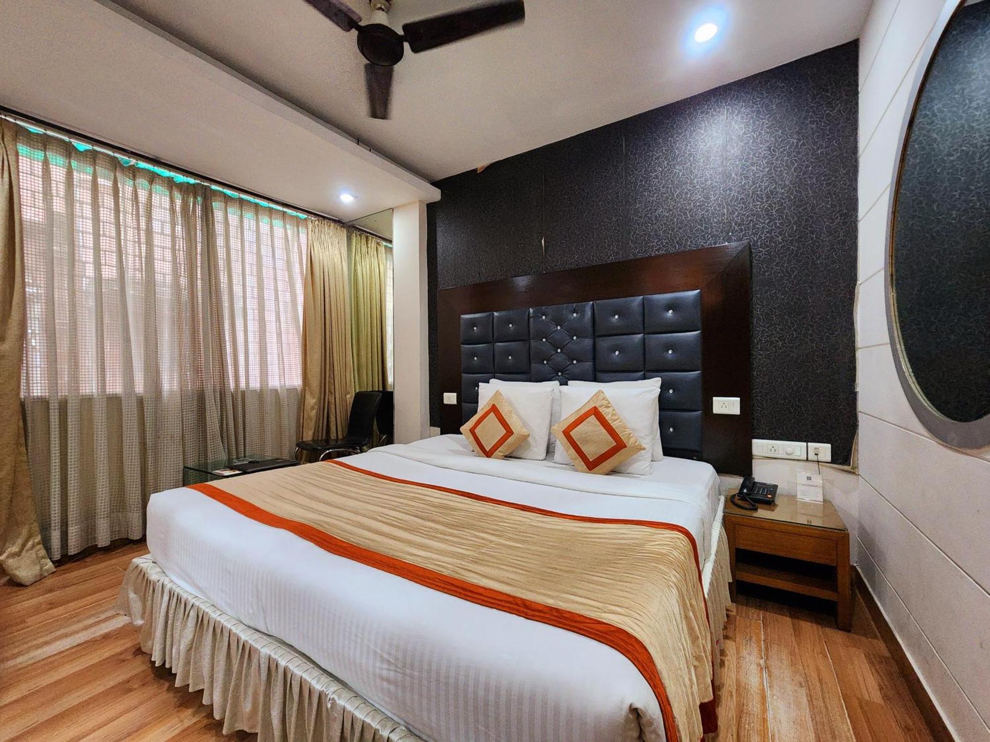 Hotel Lee International 3*