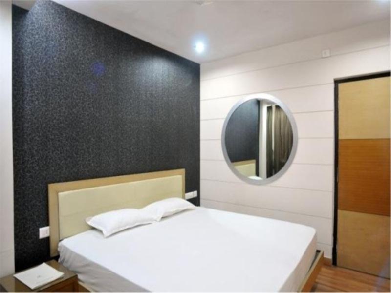 Lee International Hotel 3*