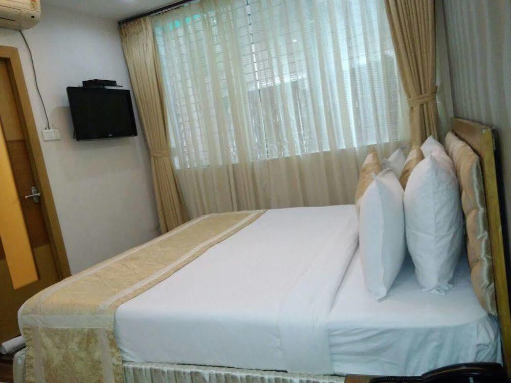 Lee International 3* Kolkata